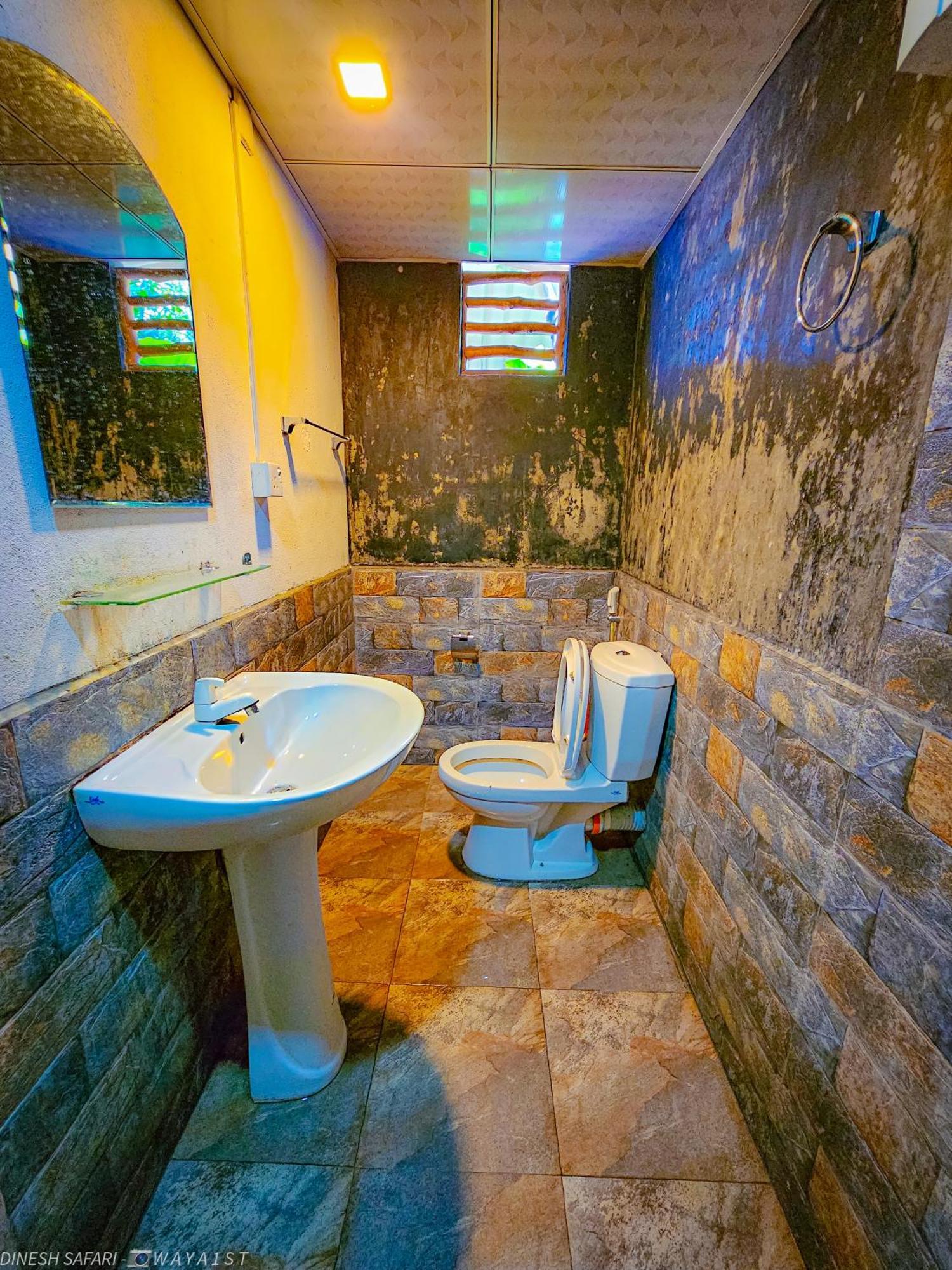 Dinesh Safari Homestay Udawalawe Luaran gambar