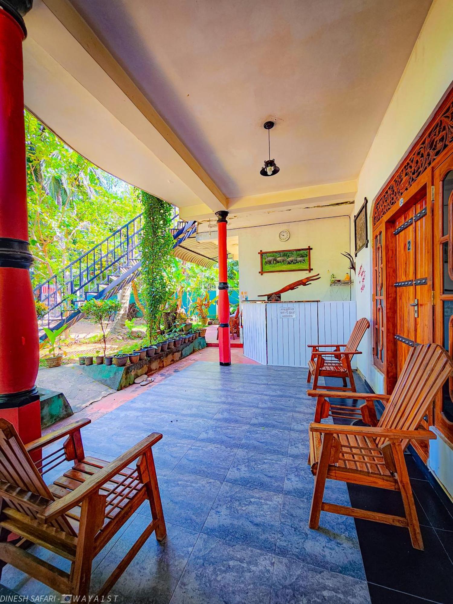 Dinesh Safari Homestay Udawalawe Luaran gambar
