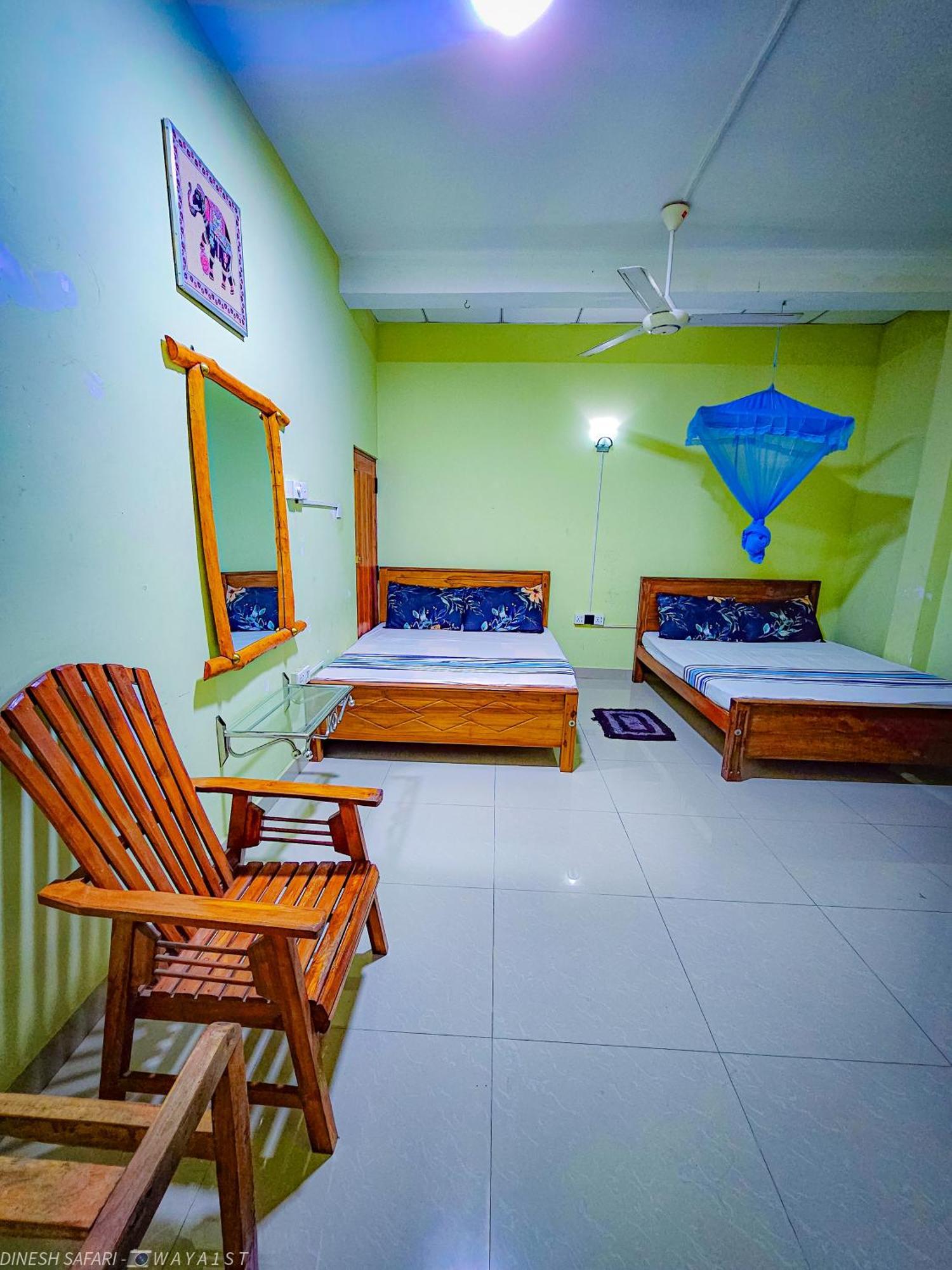 Dinesh Safari Homestay Udawalawe Luaran gambar