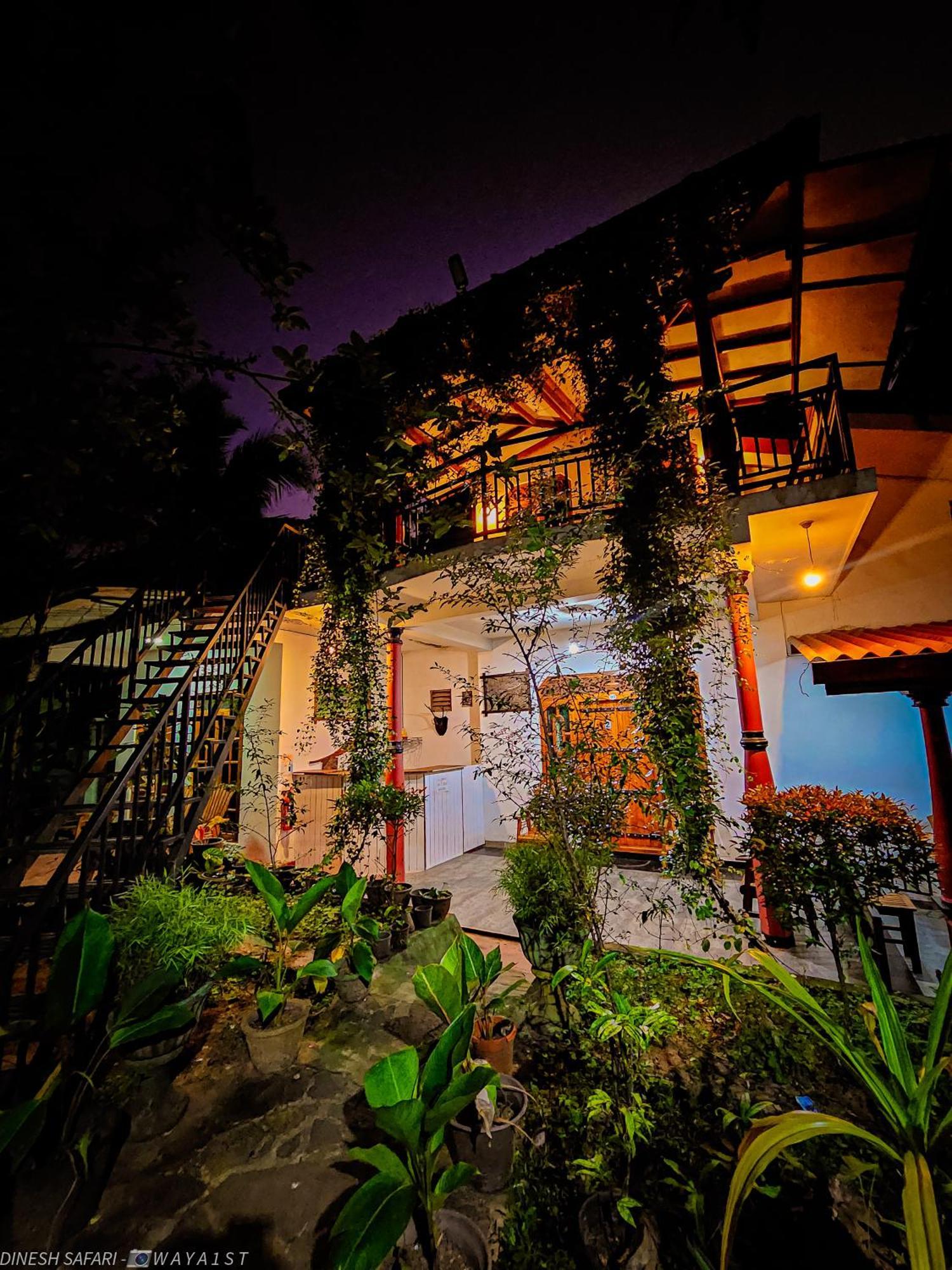 Dinesh Safari Homestay Udawalawe Luaran gambar