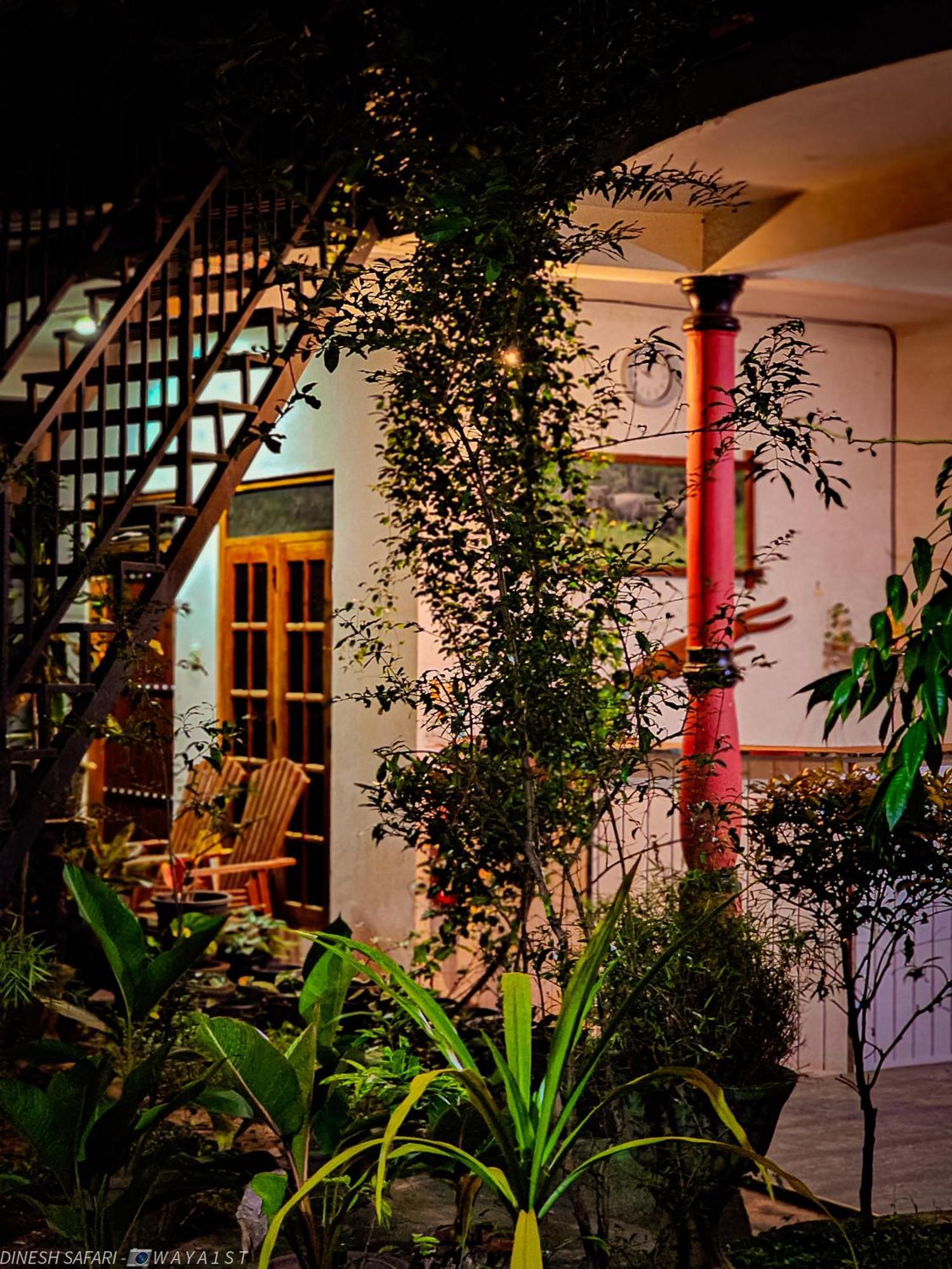 Dinesh Safari Homestay Udawalawe Luaran gambar
