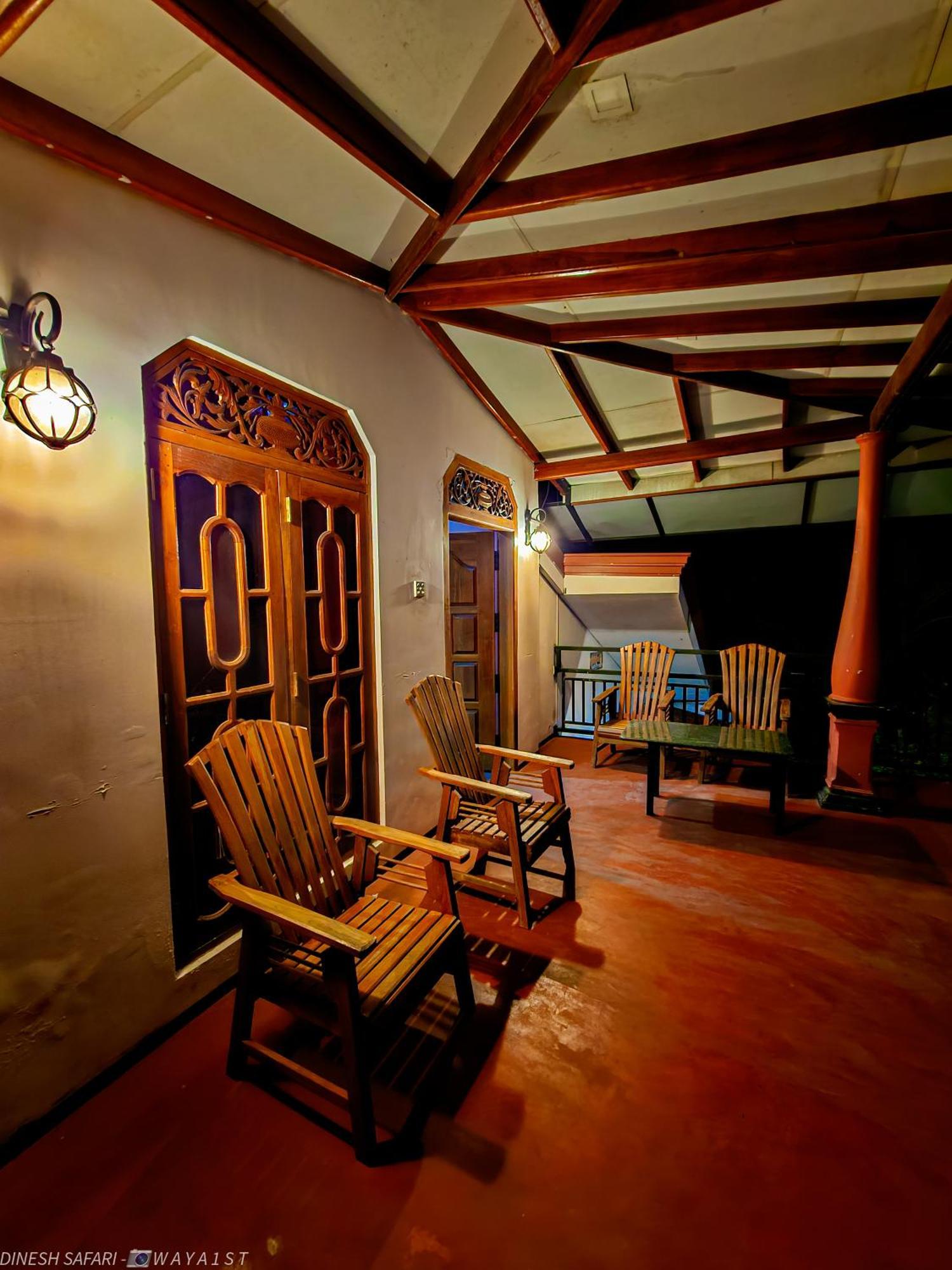 Dinesh Safari Homestay Udawalawe Luaran gambar