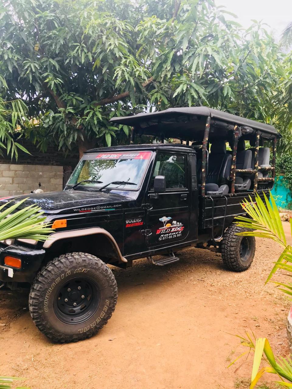 Dinesh Safari Homestay Udawalawe Luaran gambar